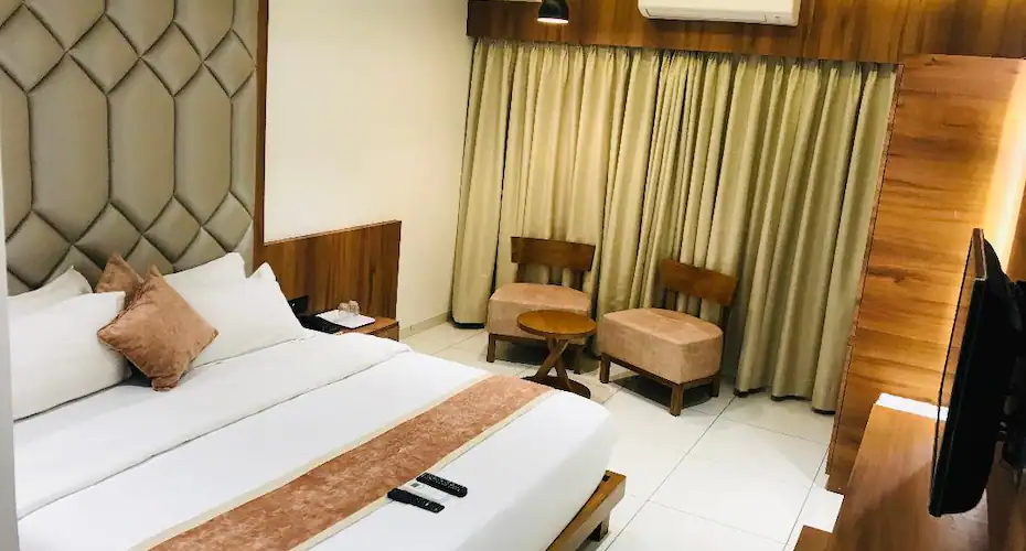 President Hotel | Executive Room